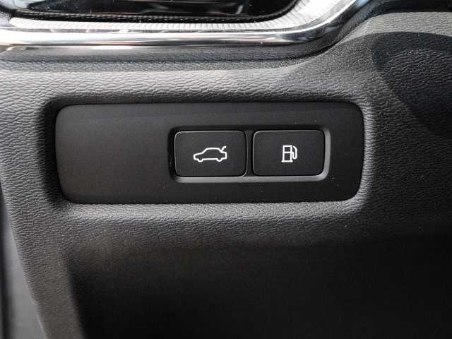 Volvo  T8 AWD Ultra Dark Recharge Plug-In Hybrid Twin Engine EU6d