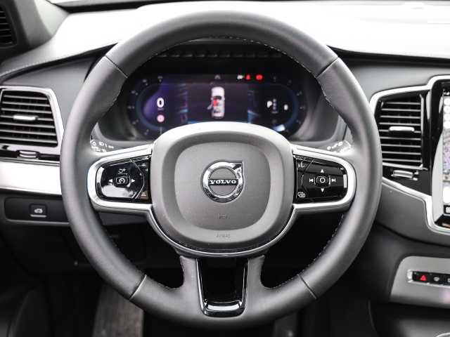 Volvo  Plus Bright AWD B5 Diesel EU6d 7-Sitzer Allrad StandHZG AHK digitales Cockpit Me