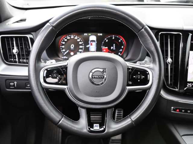 Volvo  R Design AWD B5 Diesel EU6d-T Allrad HUD StandHZG Navi digitales Cockpit Memory