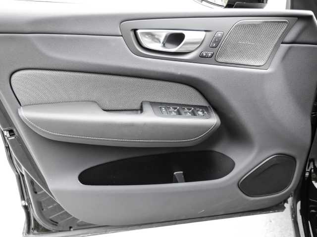 Volvo  Ultimate Dark Recharge Plug-In Hybrid AWD T8 Twin Engine EU6d Allrad HUD StandHZ