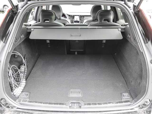Volvo  Ultimate Dark Recharge Plug-In Hybrid AWD T8 Twin Engine EU6d Allrad HUD StandHZ