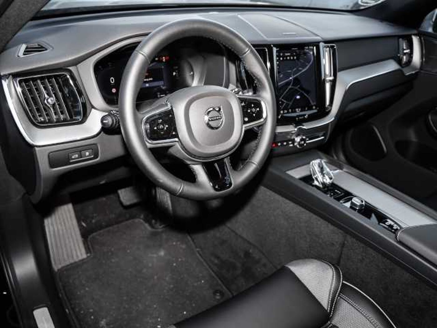 Volvo  Plus Dark Recharge Plug-In Hybrid AWD T8 Twin Engine EU6d Allrad StandHZG digita
