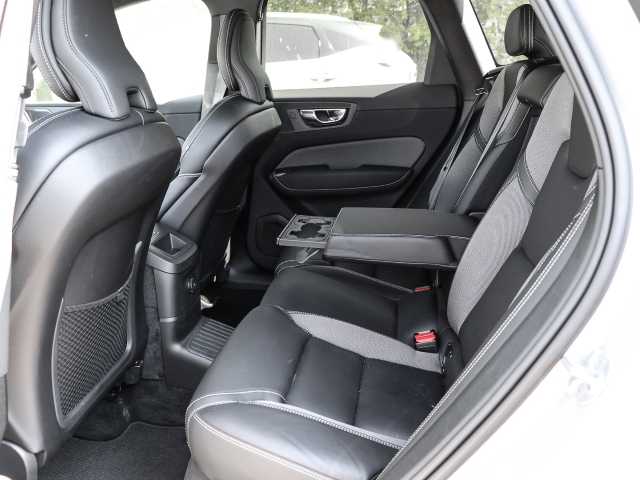 Volvo  Plus Dark Recharge Plug-In Hybrid AWD T8 Twin Engine EU6d Allrad StandHZG digita