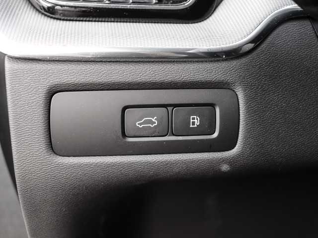 Volvo  Ultimate Dark Recharge Plug-In Hybrid AWD T8 Twin Engine EU6d Allrad HUD StandHZ