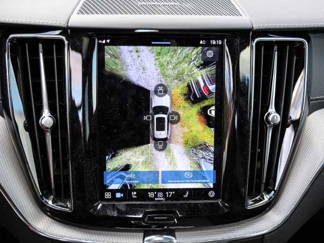 Volvo  Ultimate Dark Recharge Plug-In Hybrid AWD T8 Twin Engine EU6d Allrad HUD StandHZ