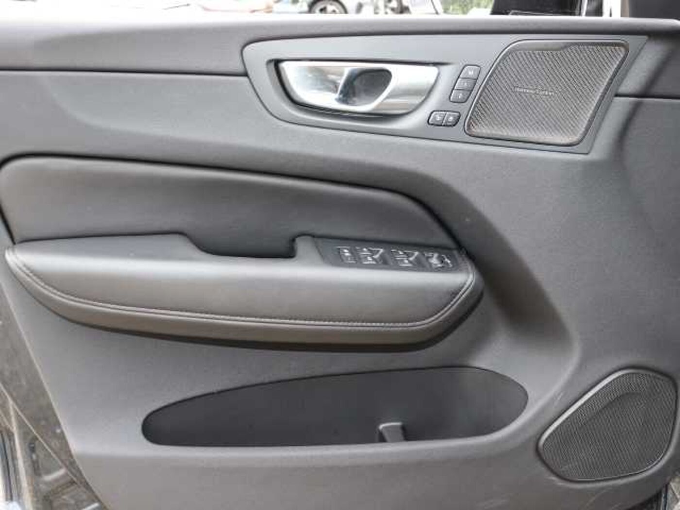 Volvo  Ultimate Dark AWD B4 Diesel EU6d Allrad HUD AD StandHZG digitales Cockpit Memory