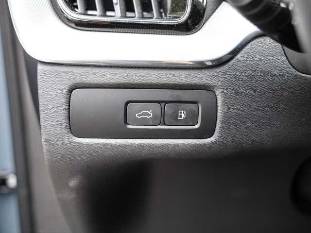 Volvo  Ultimate Dark Recharge Plug-In Hybrid AWD T8 Twin Engine EU6d Allrad HUD StandHZ
