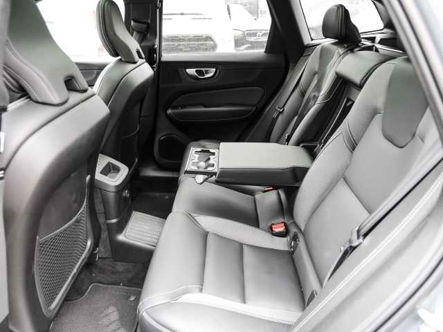 Volvo  Ultimate Dark Recharge Plug-In Hybrid AWD T8 Twin Engine EU6d Allrad HUD StandHZ