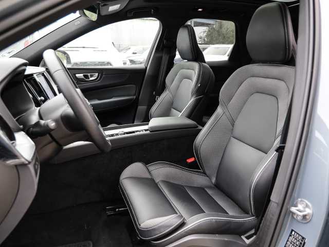 Volvo  Ultimate Dark Recharge Plug-In Hybrid AWD T8 Twin Engine EU6d Allrad HUD StandHZ