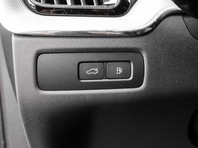 Volvo  Plus Dark Recharge Plug-In Hybrid AWD T8 Twin Engine EU6d Allrad StandHZG digita