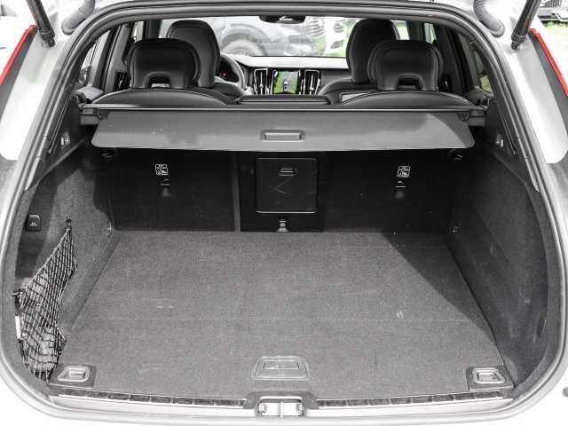 Volvo  Plus Dark Recharge Plug-In Hybrid AWD T8 Twin Engine EU6d Allrad StandHZG digita