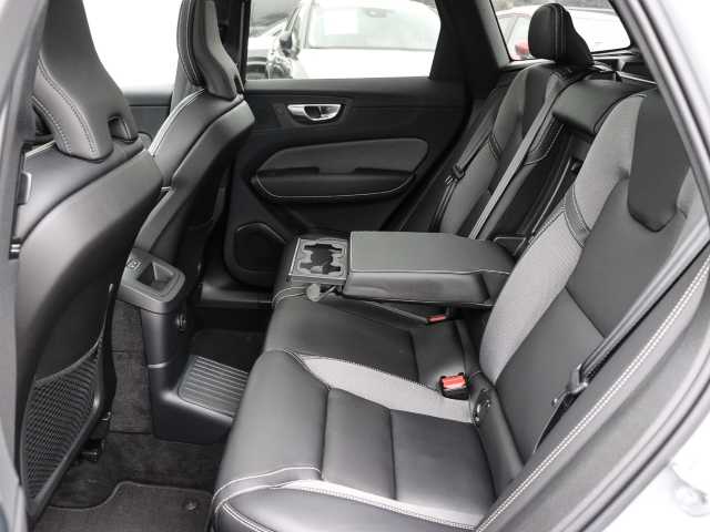 Volvo  Plus Dark Recharge Plug-In Hybrid AWD T8 Twin Engine EU6d Allrad StandHZG digita