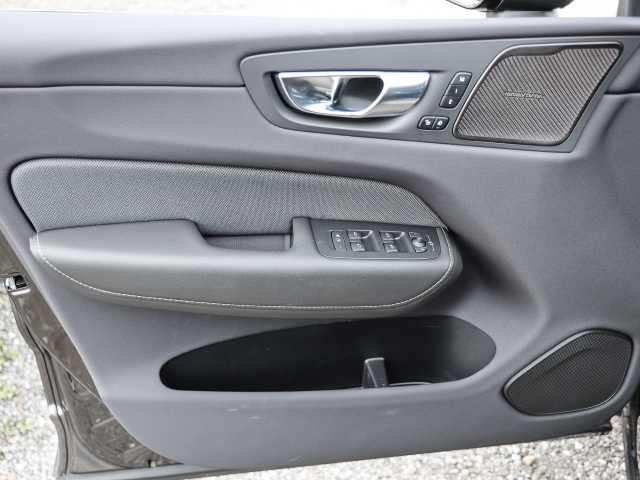 Volvo  Plus Dark Recharge Plug-In Hybrid AWD T8 Twin Engine EU6d Allrad StandHZG digita