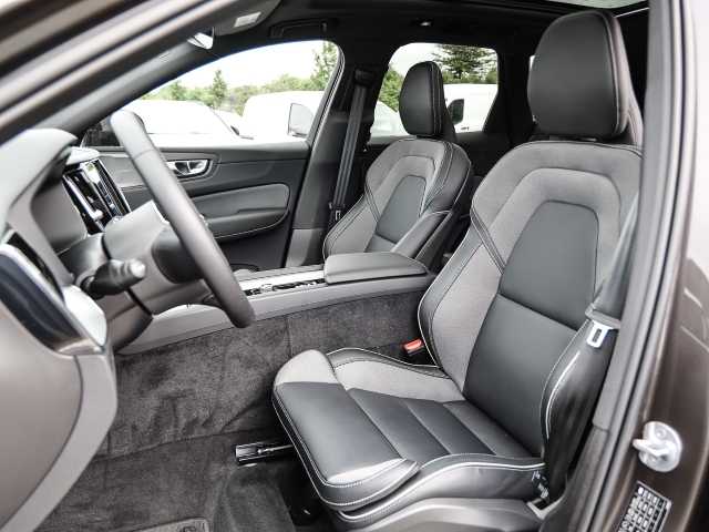 Volvo  Plus Dark Recharge Plug-In Hybrid AWD T8 Twin Engine EU6d Allrad StandHZG digita