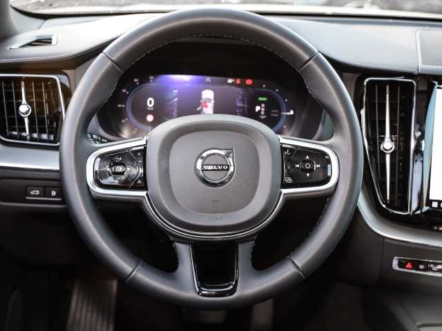 Volvo  Ultimate Dark Recharge Plug-In Hybrid AWD T8 Twin Engine EU6d Allrad HUD StandHZ