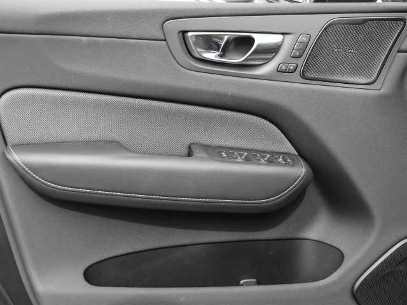 Volvo  Plus Dark Recharge Plug-In Hybrid AWD T8 Twin Engine EU6d Allrad StandHZG digita
