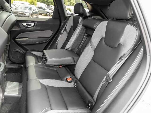 Volvo  Plus Dark Recharge Plug-In Hybrid AWD T6 Twin Engine EU6d Allrad StandHZG digita