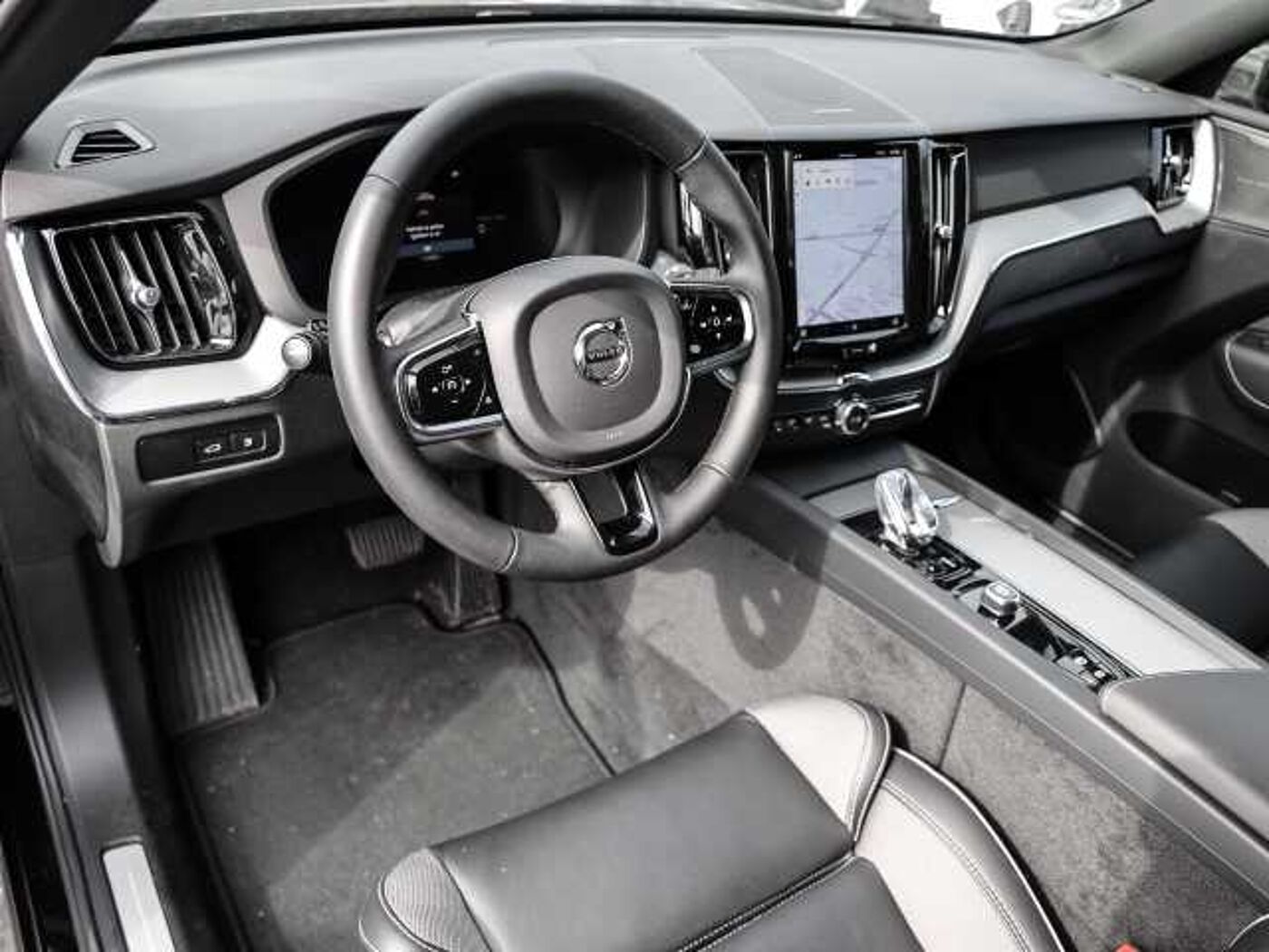 Volvo  Plus Dark Recharge Plug-In Hybrid AWD T6 Twin Engine EU6d Allrad StandHZG digita