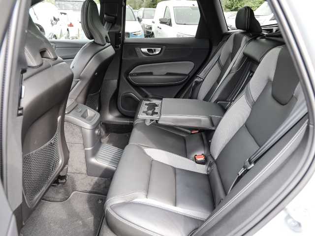 Volvo  Plus Dark Recharge Plug-In Hybrid AWD T8 Twin Engine EU6d Allrad StandHZG digita