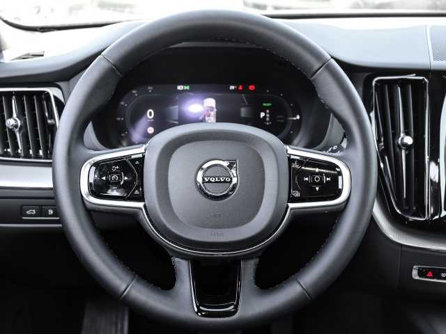Volvo  Plus Dark Recharge Plug-In Hybrid AWD T8 Twin Engine EU6d Allrad StandHZG digita