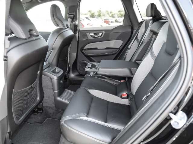 Volvo  Plus Dark Recharge Plug-In Hybrid AWD T8 Twin Engine EU6d Allrad StandHZG digita
