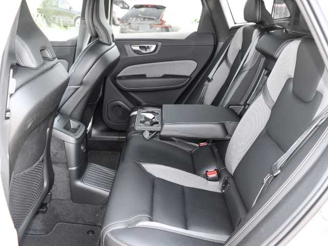 Volvo  Plus Dark Recharge Plug-In Hybrid AWD T8 Twin Engine EU6d Allrad StandHZG digita