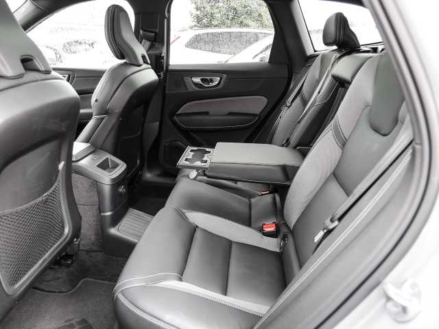 Volvo  Plus Dark Recharge Plug-In Hybrid AWD T8 Twin Engine EU6d Allrad StandHZG digita