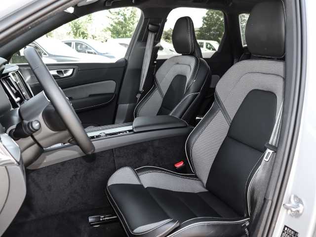 Volvo  Plus Dark Recharge Plug-In Hybrid AWD T6 Twin Engine EU6d Allrad StandHZG digita