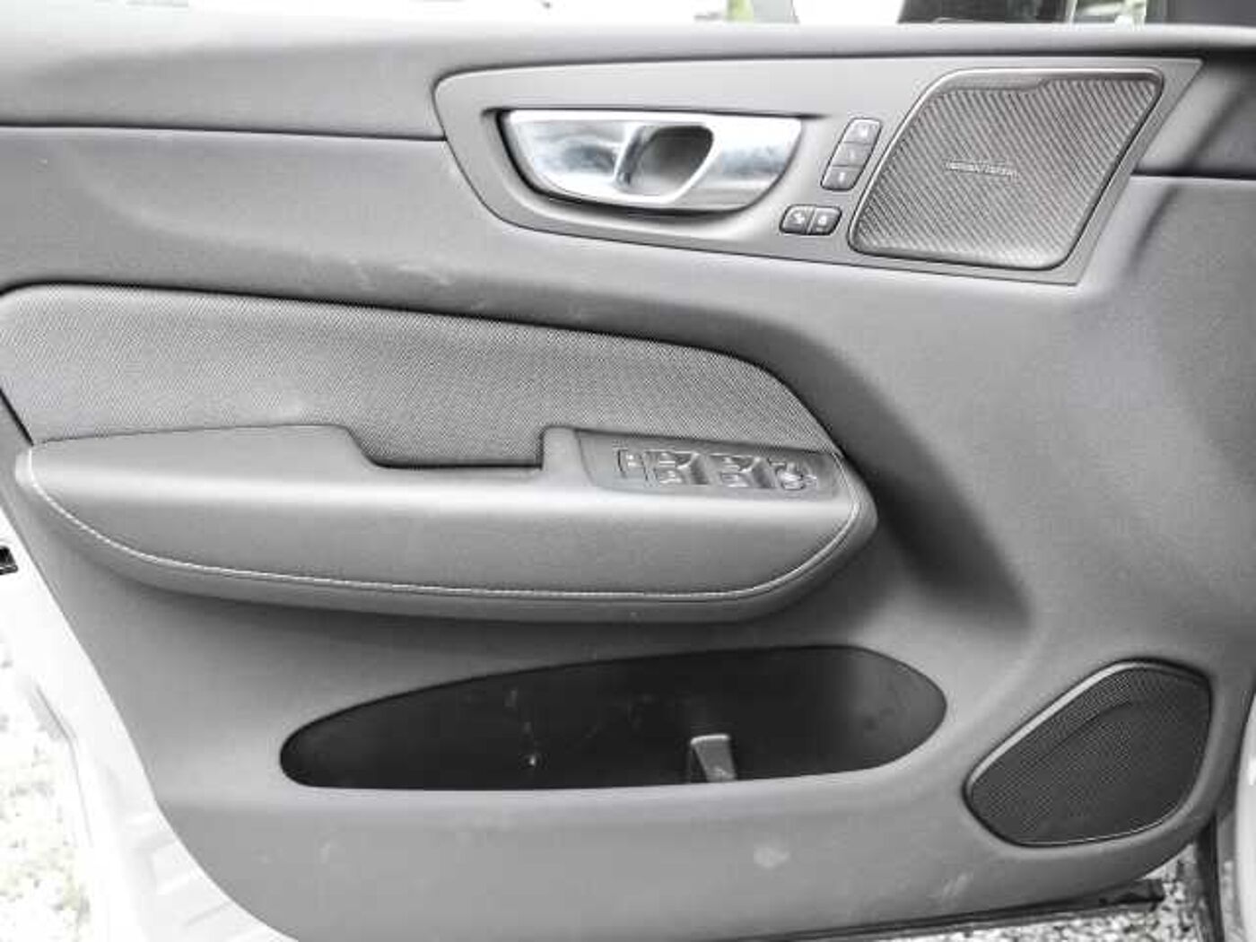 Volvo  Plus Dark Recharge Plug-In Hybrid AWD T6 Twin Engine EU6d Allrad StandHZG digita