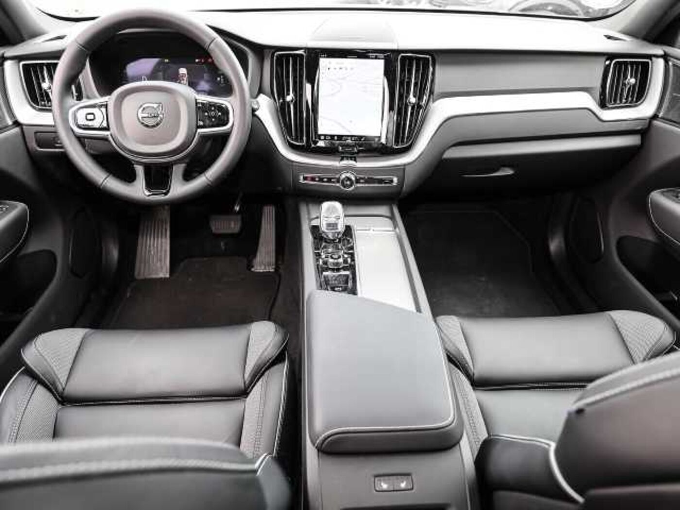 Volvo  Plus Dark Recharge Plug-In Hybrid AWD T6 Twin Engine EU6d Allrad StandHZG digita