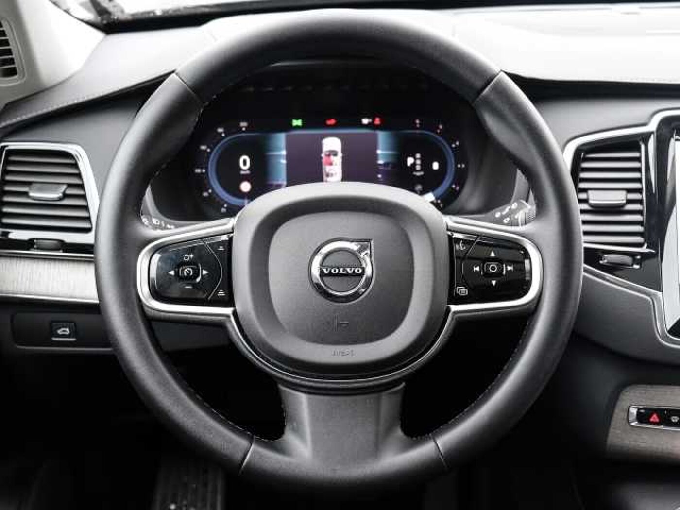 Volvo  Plus Bright AWD B5 Diesel EU6d 7-Sitzer Allrad AD StandHZG digitales Cockpit Mem