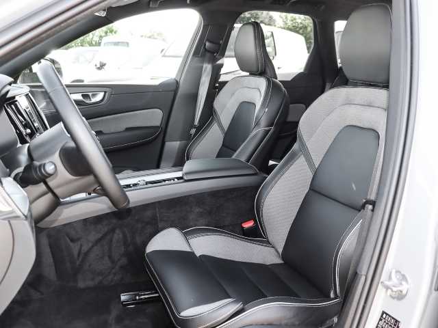 Volvo  Plus Dark Recharge Plug-In Hybrid AWD T6 Twin Engine EU6d Allrad StandHZG digita