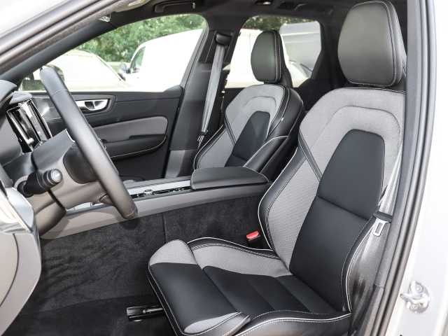 Volvo  Plus Dark Recharge Plug-In Hybrid AWD T8 Twin Engine EU6d Allrad StandHZG digita