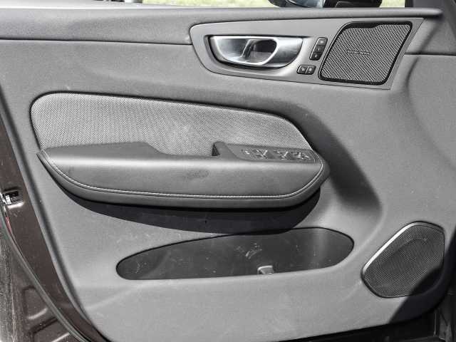 Volvo  Plus Dark Recharge Plug-In Hybrid AWD T8 Twin Engine EU6d Allrad StandHZG digita