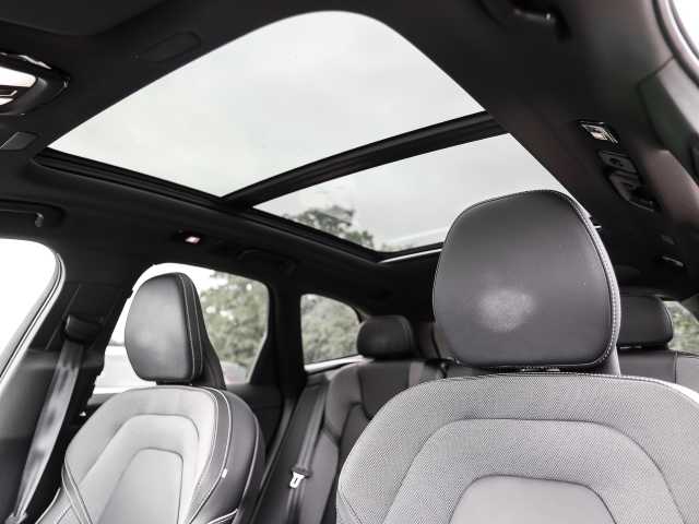 Volvo  Plus Dark Recharge Plug-In Hybrid AWD T6 Twin Engine EU6d Allrad StandHZG digita