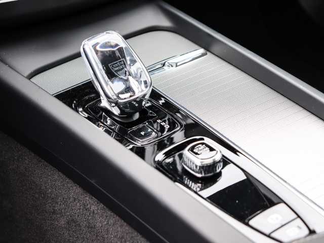 Volvo  Plus Dark Recharge Plug-In Hybrid AWD T6 Twin Engine EU6d Allrad StandHZG digita