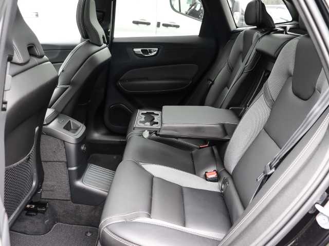 Volvo  Plus Dark Recharge Plug-In Hybrid AWD T6 Twin Engine EU6d Allrad StandHZG digita