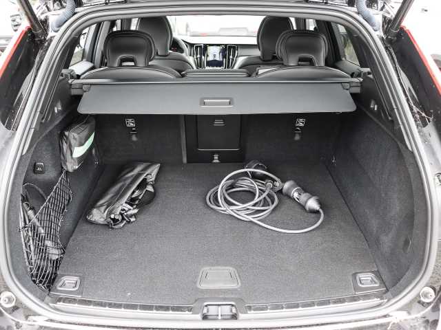 Volvo  Plus Dark Recharge Plug-In Hybrid AWD T6 Twin Engine EU6d Allrad StandHZG digita