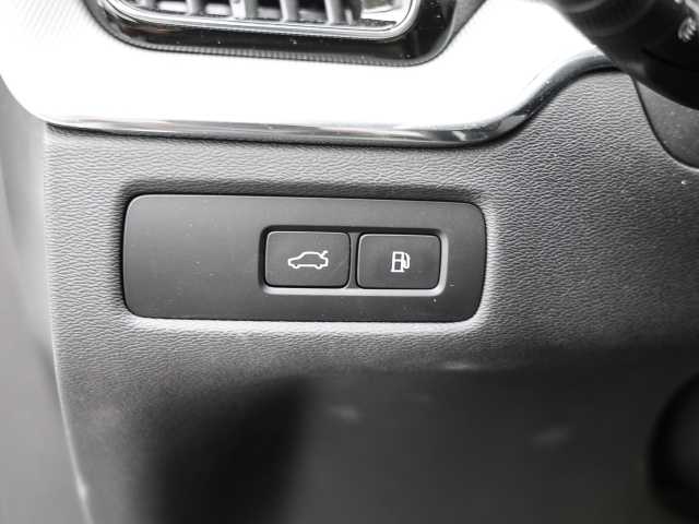 Volvo  Ultimate Dark Recharge Plug-In Hybrid AWD T8 Twin Engine EU6d Allrad HUD StandHZ