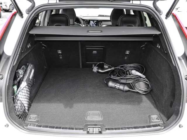 Volvo  Ultimate Dark Recharge Plug-In Hybrid AWD T8 Twin Engine EU6d Allrad HUD StandHZ