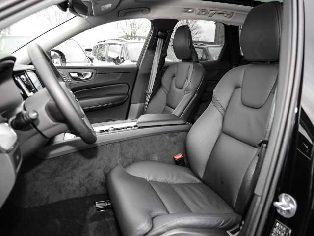 Volvo  Ultimate Dark 2WD B4 Diesel EU6d HUD AD digitales Cockpit Memory Sitze Soundsyst