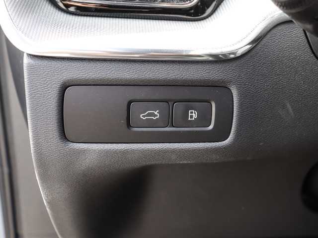 Volvo  R Design Plus Dark Recharge Plug-In Hybrid AWD T6 Twin Engine EU6d Allrad StandH
