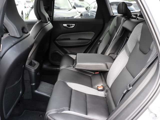 Volvo  R Design Plus Dark Recharge Plug-In Hybrid AWD T6 Twin Engine EU6d Allrad StandH