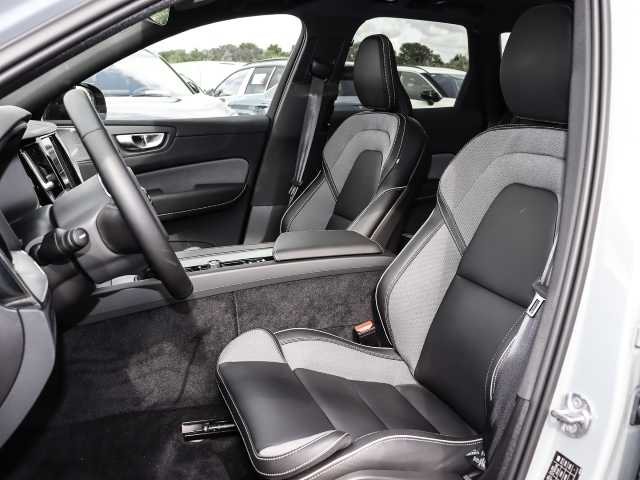 Volvo  R Design Plus Dark Recharge Plug-In Hybrid AWD T6 Twin Engine EU6d Allrad StandH