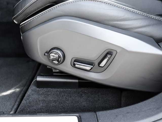 Volvo  Plus Dark Recharge Plug-In Hybrid AWD T6 Twin Engine EU6d Allrad StandHZG digita