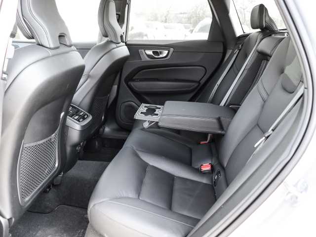 Volvo  Ultimate Dark AWD B4 Diesel EU6d Allrad HUD AD StandHZG digitales Cockpit Memory