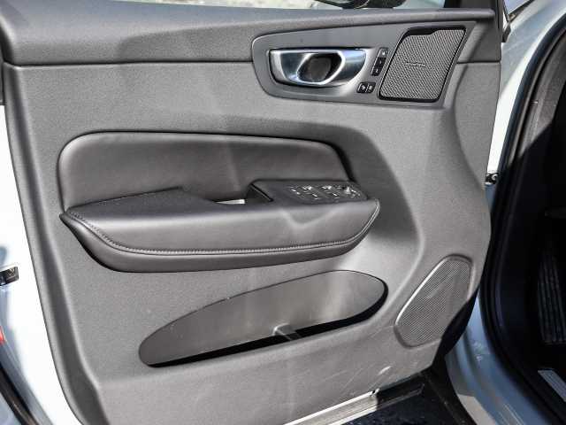 Volvo  Ultimate Dark AWD B4 Diesel EU6d Allrad HUD AD StandHZG digitales Cockpit Memory