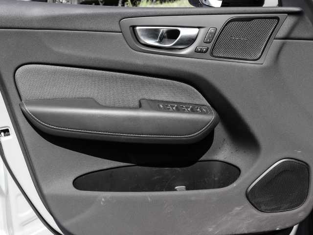 Volvo  Plus Dark Recharge Plug-In Hybrid AWD T8 Twin Engine EU6d Allrad StandHZG digita