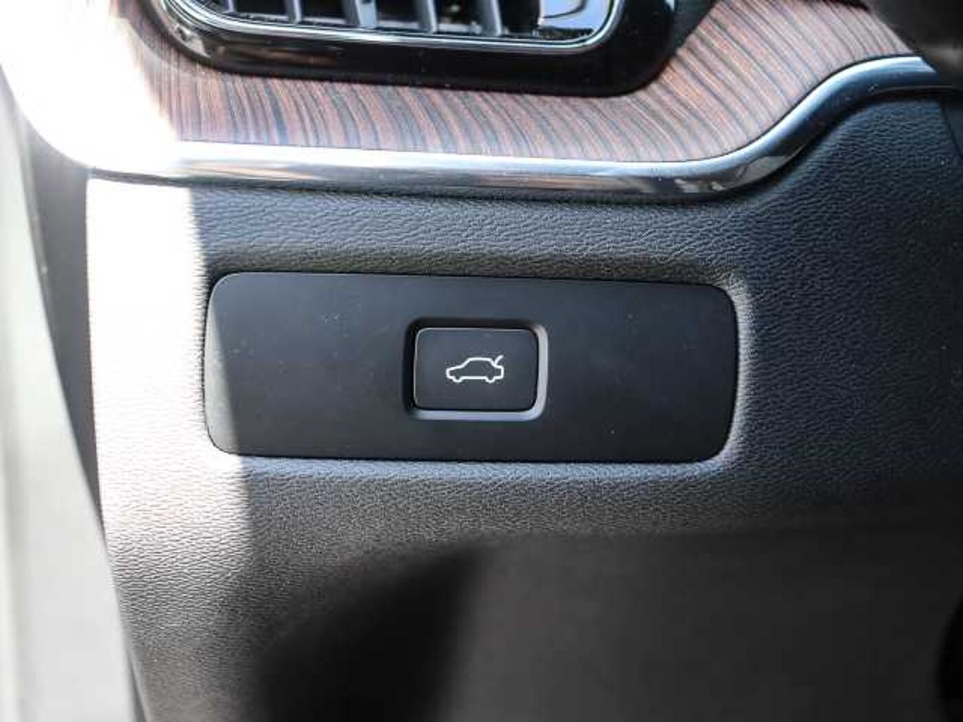 Volvo  Ultimate Dark AWD B5 Benzin EU6d HUD StandHZG Leder digitales Cockpit Memory Sit
