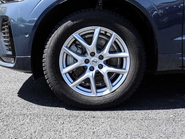 Volvo  Ultimate Dark AWD B5 Benzin EU6d HUD StandHZG Leder digitales Cockpit Memory Sit